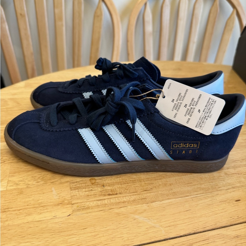 NWT Adidas Men's Dark Blue and Light Blue Stadt Shoes 8.5
